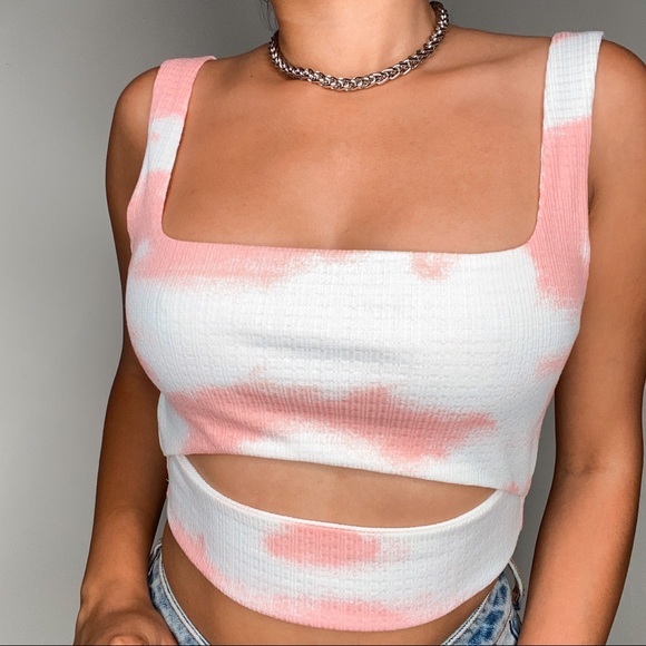 NWT Tie Dye Cut Out Detail Crop Top - Picture 3 of 5